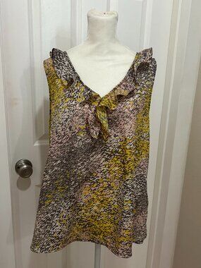 GAP Sleeveless V-neck Ruffle Blouse - L